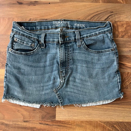 Levi's Upcycled Mini Skirt | W: 30