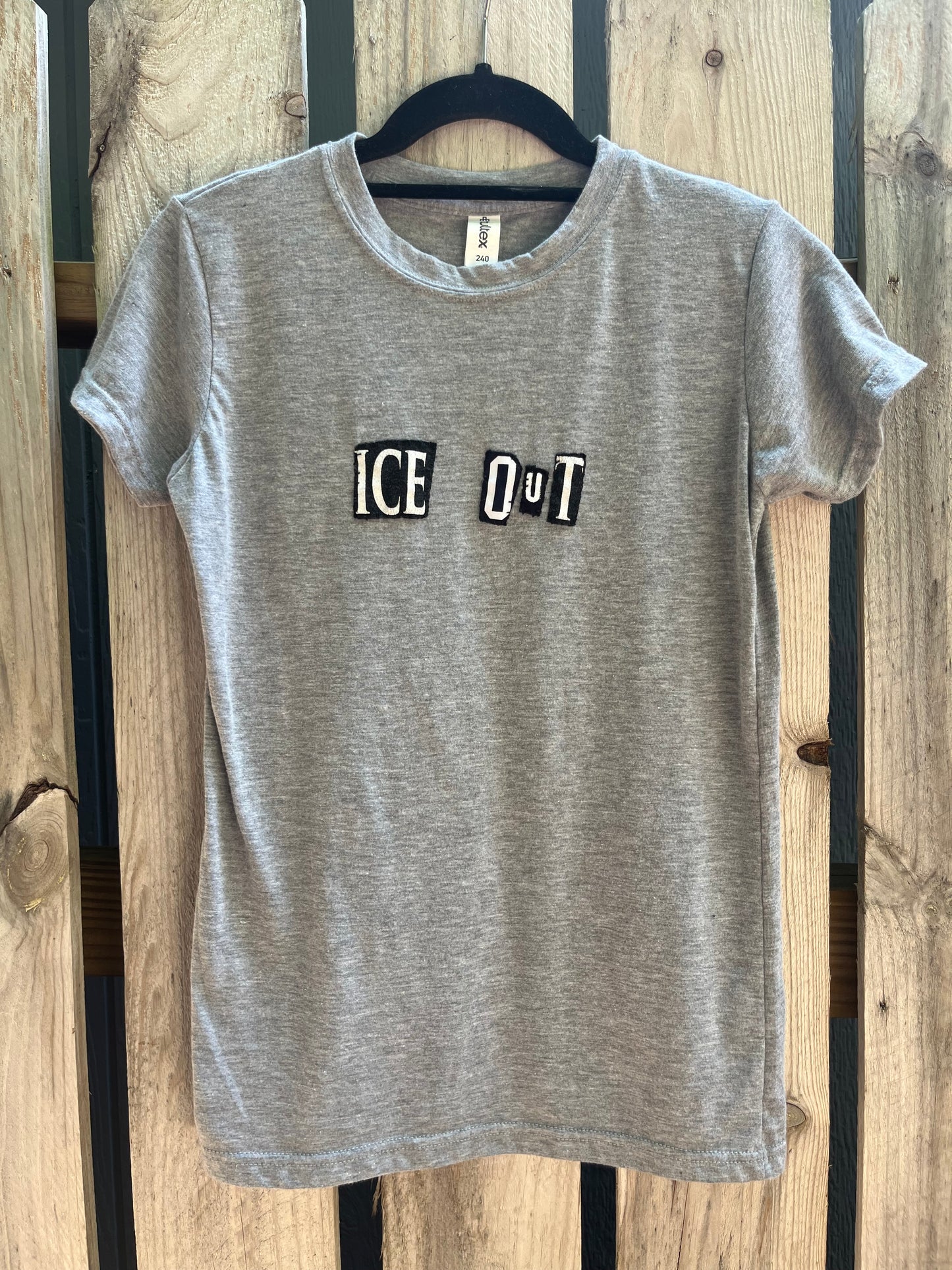 ICE OUT Tee | Women's S