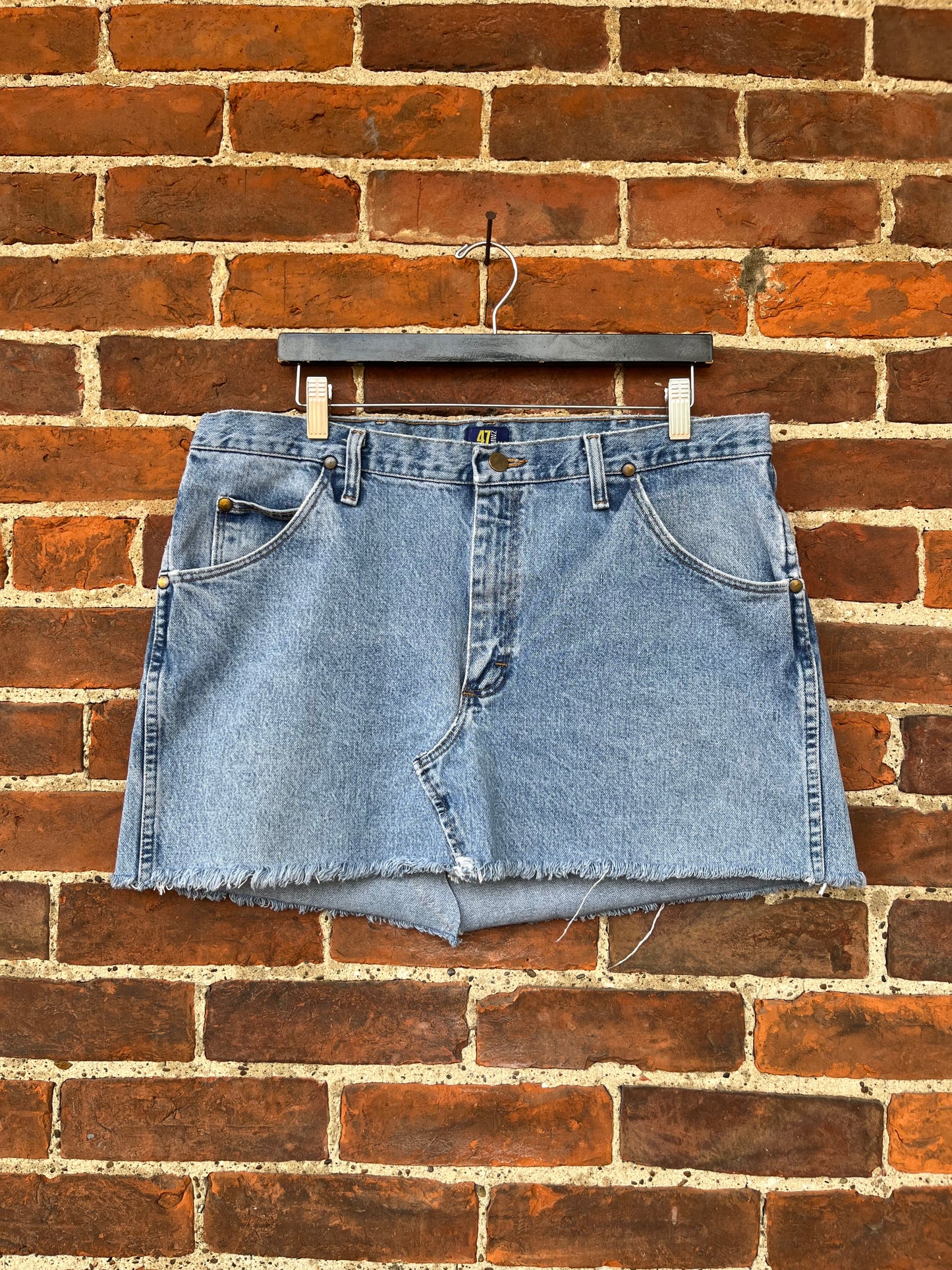 Wrangler Skirt | W: 37