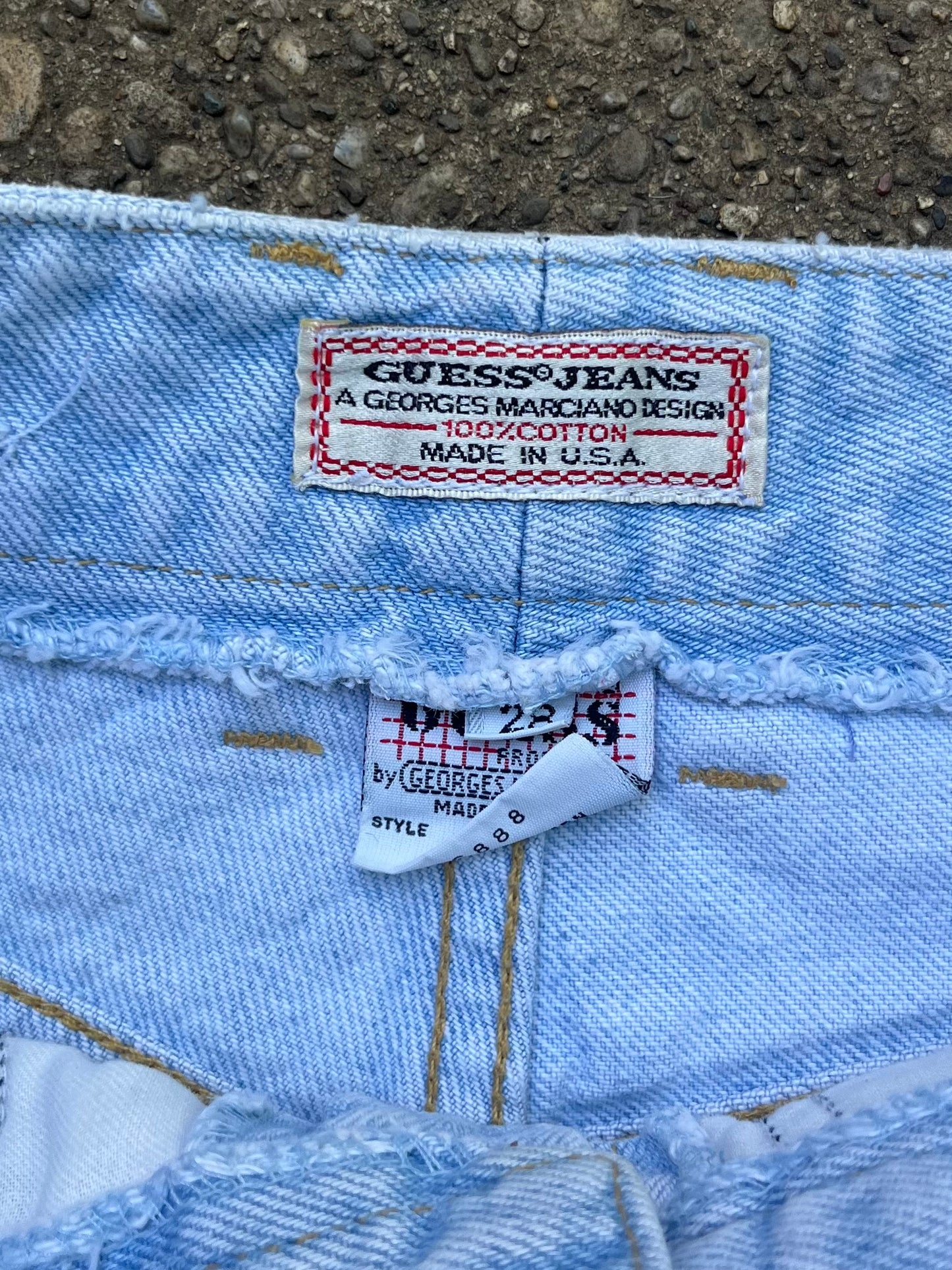 Vintage Guess Shorts | W: 26