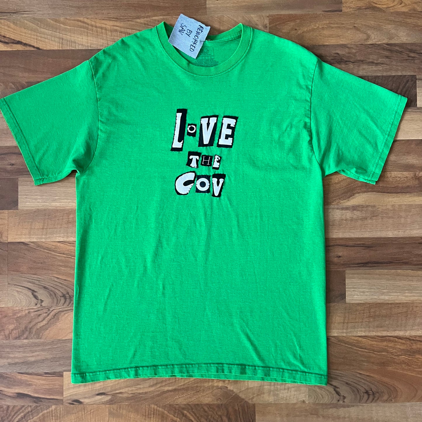 LOVE THE COV Tee | L