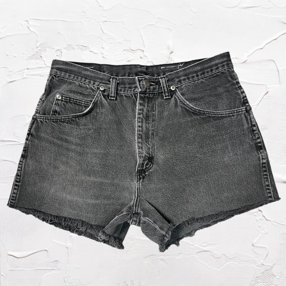 Vintage Cowboy Wrangler Shorts | W: 32