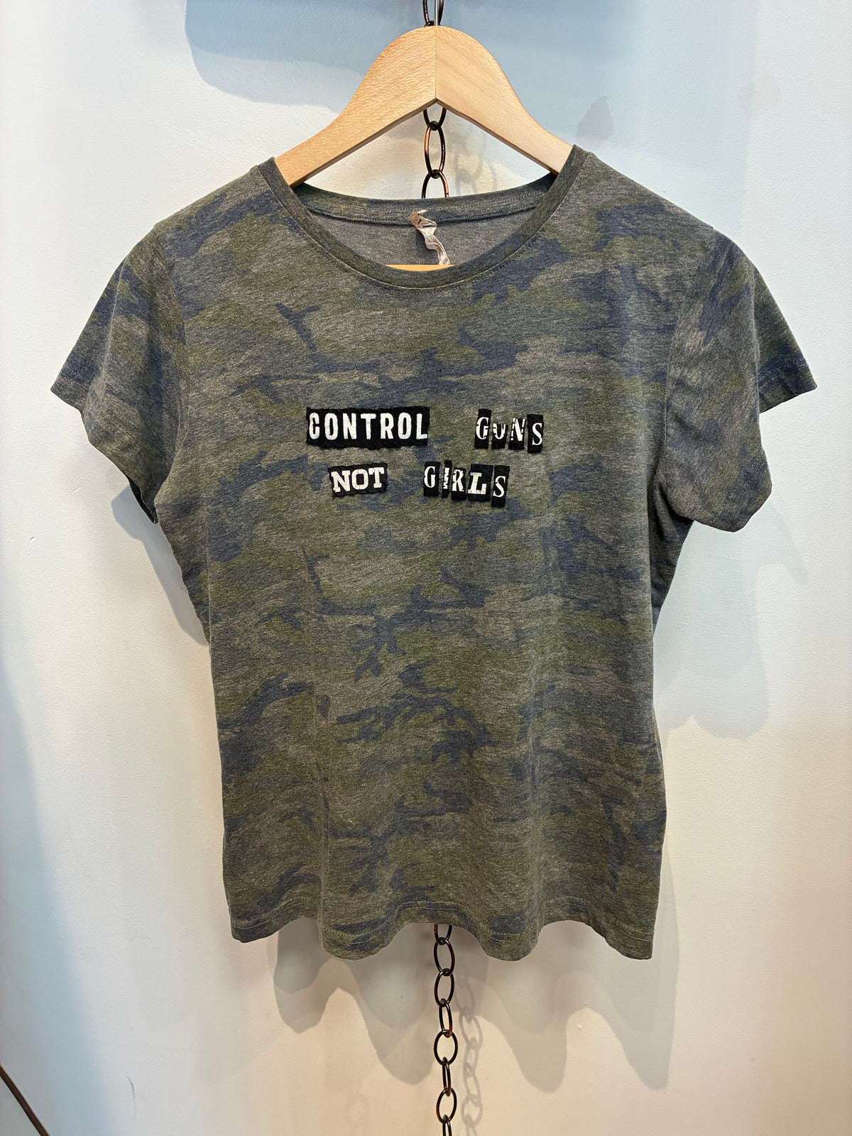 CONTROL GUNS NOT GIRLS | Women's M