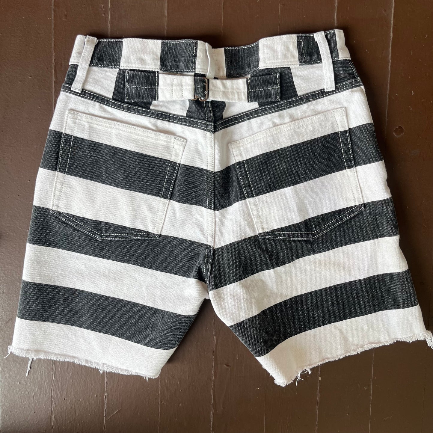 Cut-Off Prison Jeans | W: 32