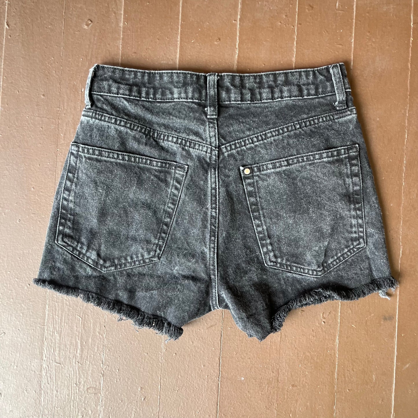 Black Cut-Offs | W: 27