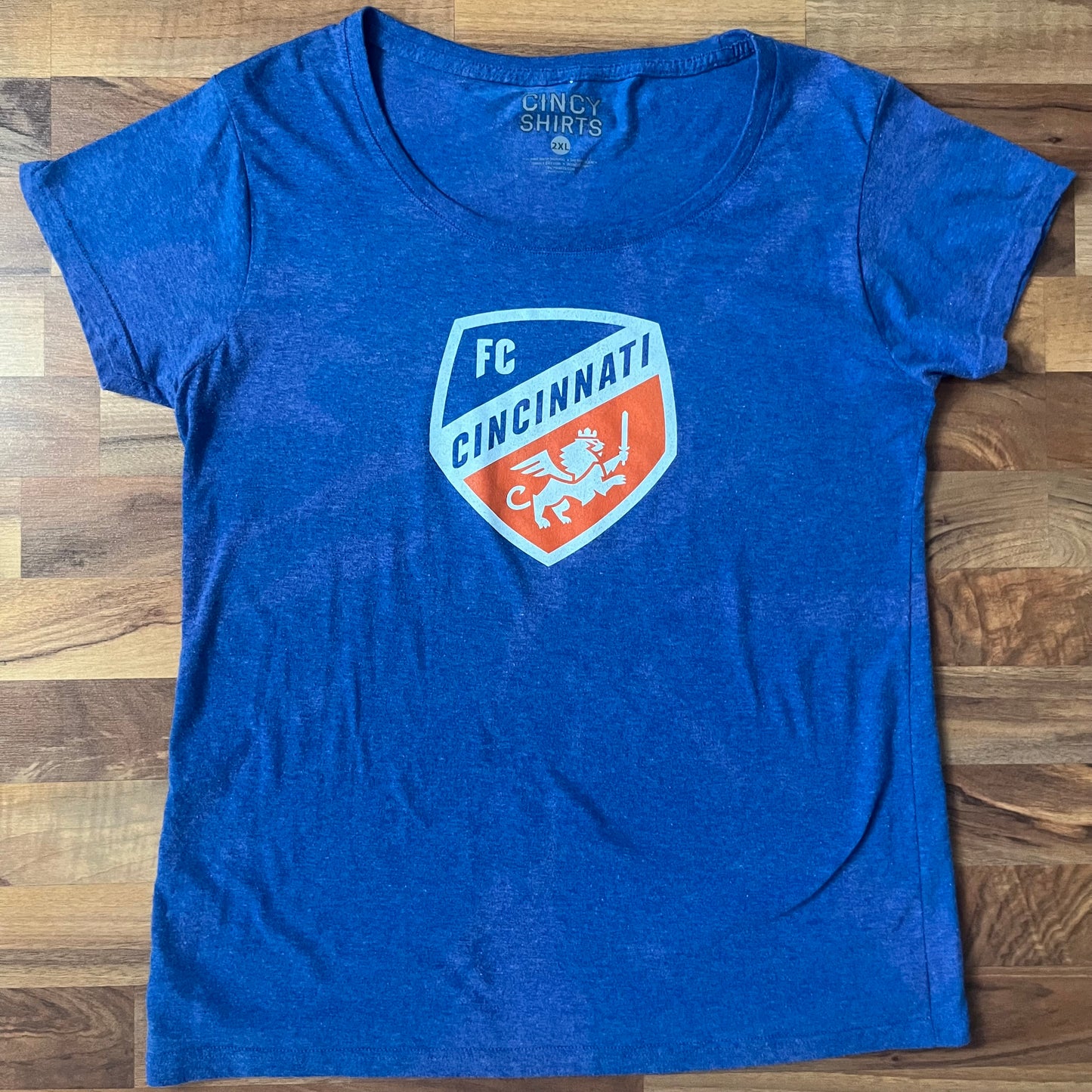 Slightly Bleached FC Cincinnati Tee | Women's XXL
