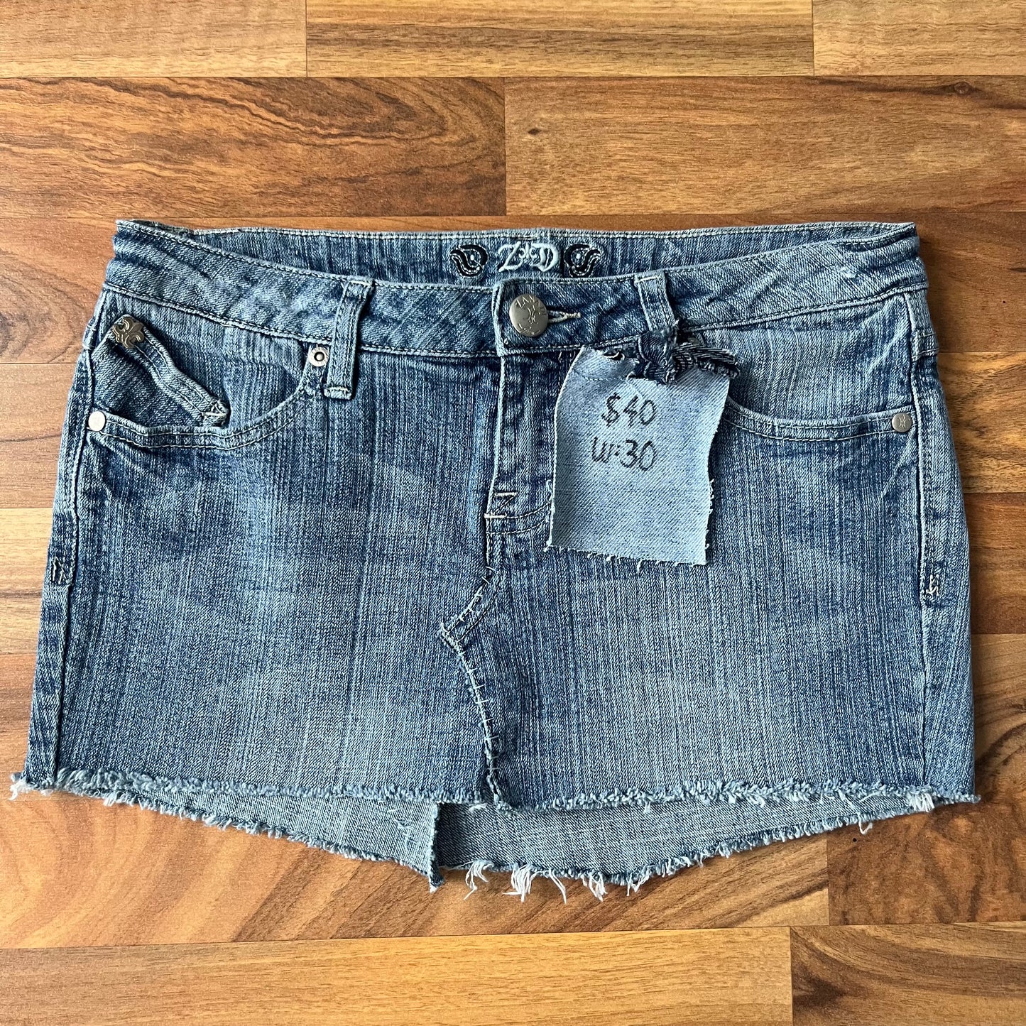 Y2K Upcycled Low Rise Mini Skirt | W: 30