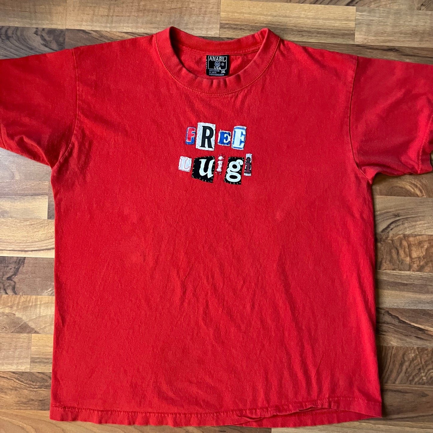 Red Vintage FREE LUIGI Ransom Tee | L