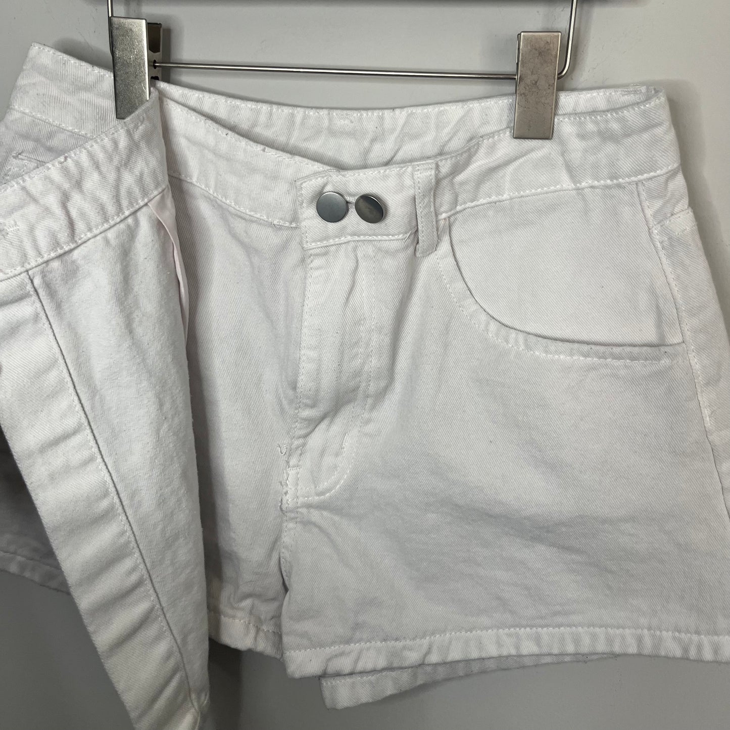 White UC Pocket Skort | W: 28