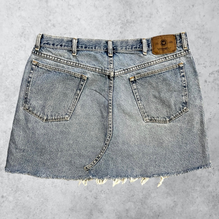 Wrangler High Rise Mini Skirt | W: 36
