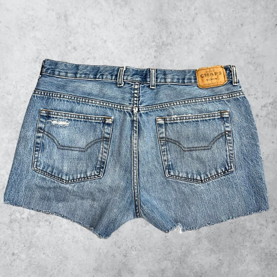 Distressed Medium Wash | W: 38 in