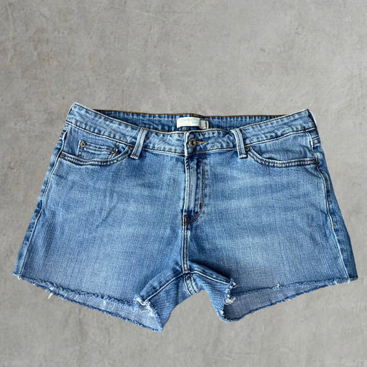 Medium Wash 545 Low-Rise Levi's