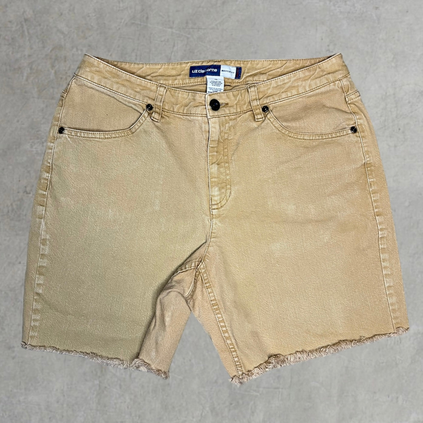 Tan Liz Claiborne 6" Inseam | W: 31 in