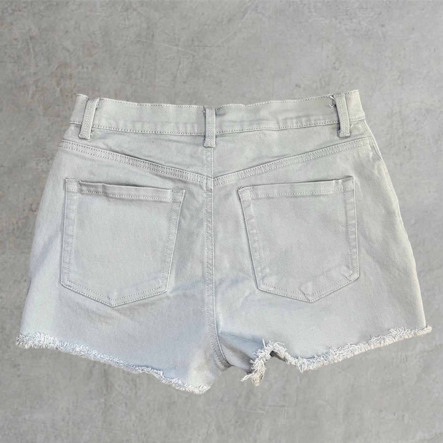 Light Blue Gloria Vanderbilt | W: 29