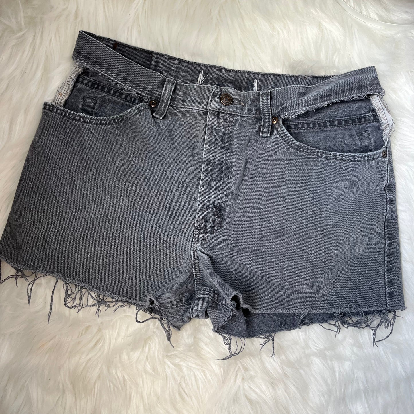 Gray Lee Cut Out Pockets | Waist 34