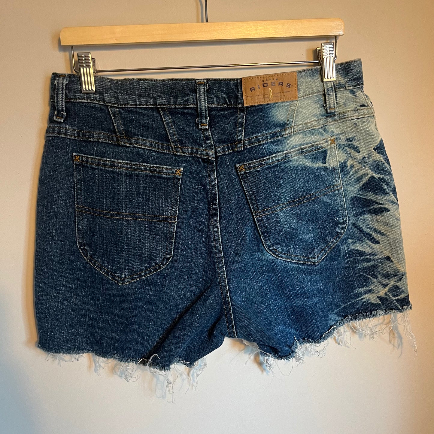 Dark Wash Bleached Riders | Waist 32