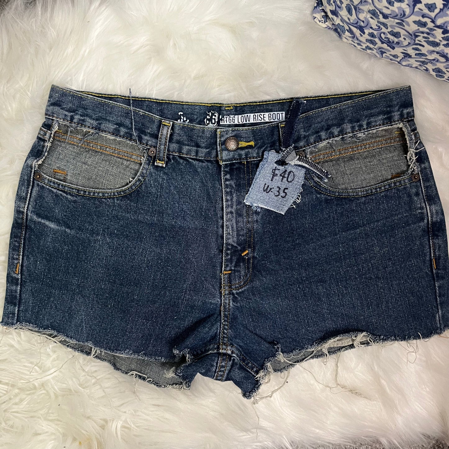 Dark Wash Cut-Out Pockets | Waist 35