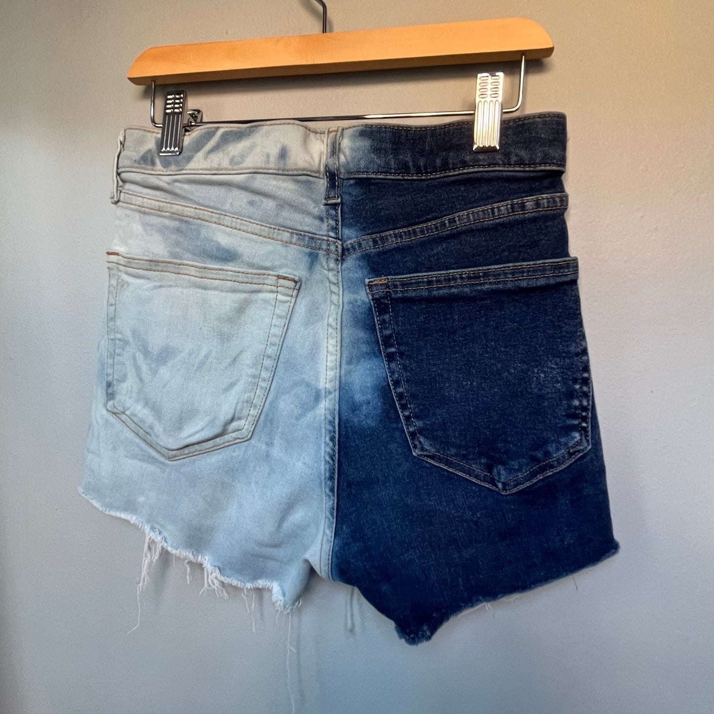 Dark Wash Split Bleach | Waist 26