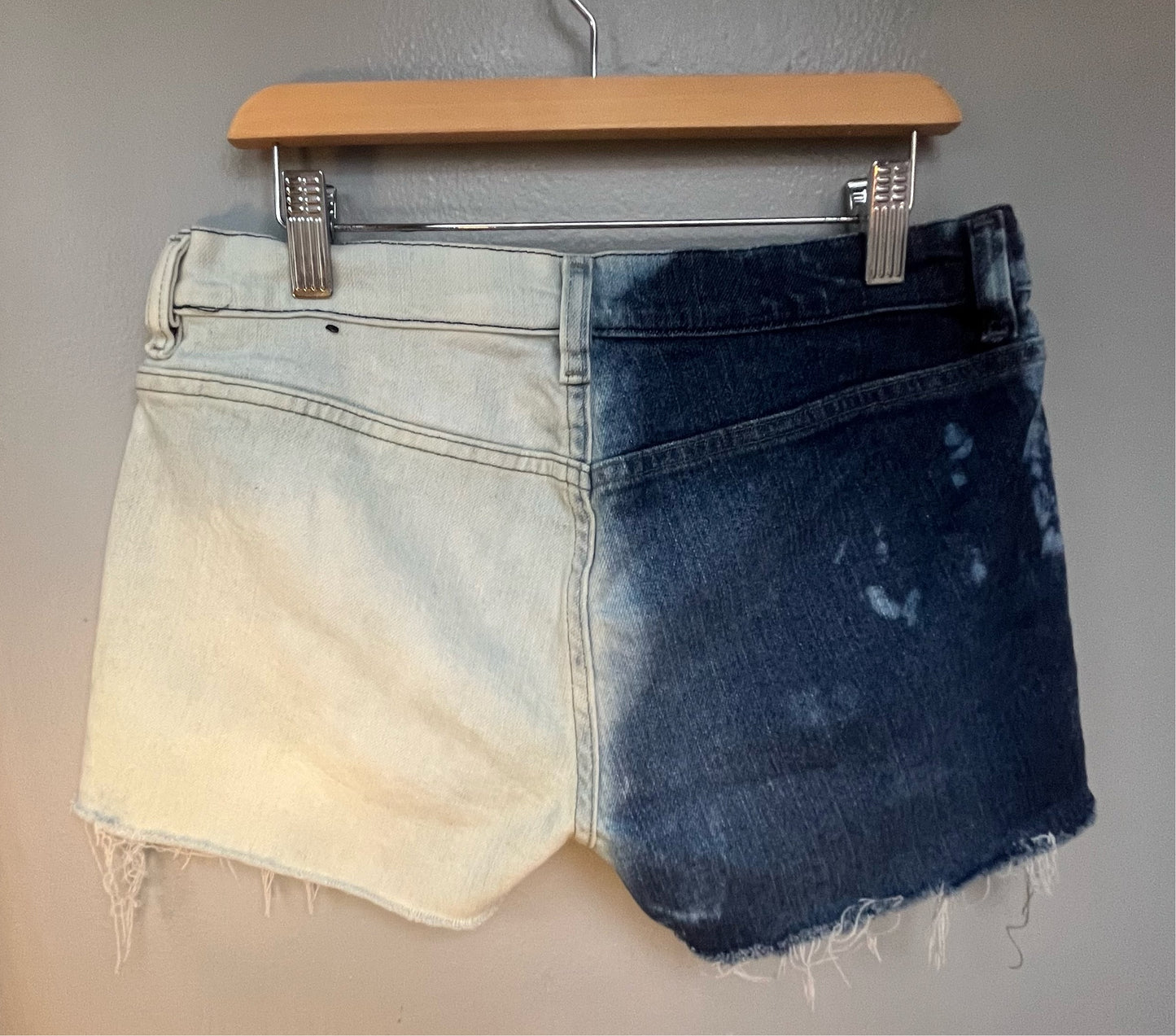 Dark Wash Split Bleach Diesel | Waist 28