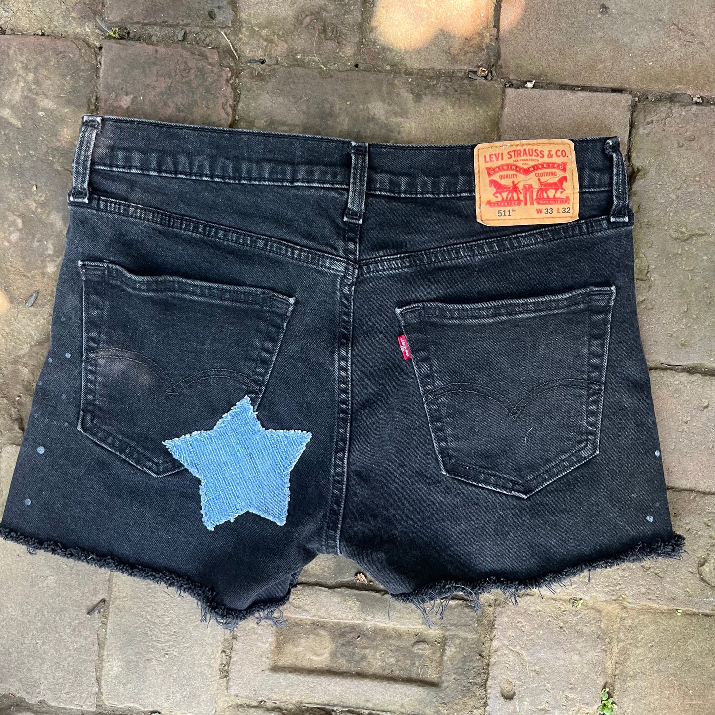 Star Patchwork Levi's Shorts | W: 33