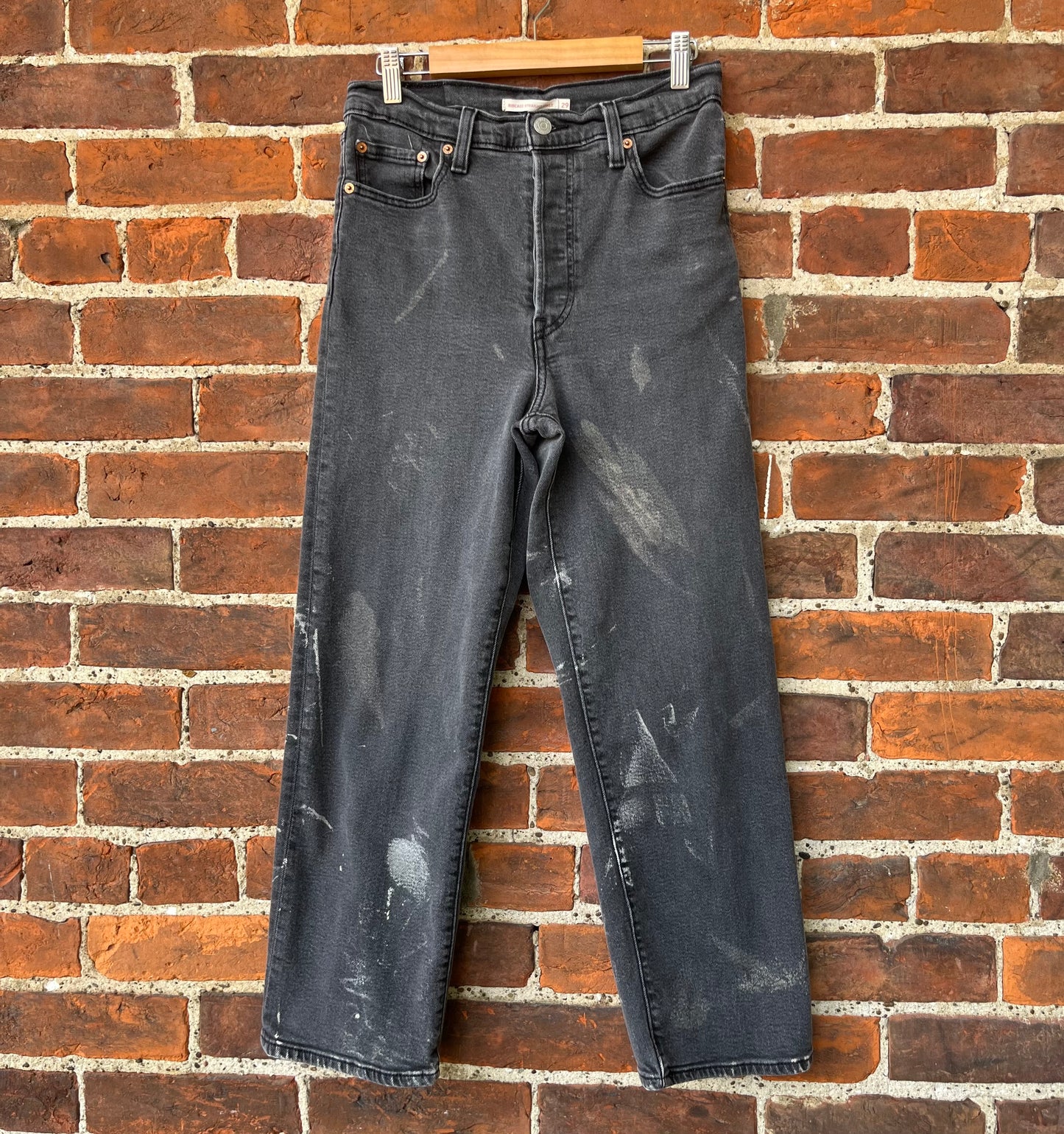 Gray Bleached Levi's | W: 29