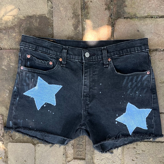 Star Patchwork Levi's Shorts | W: 33