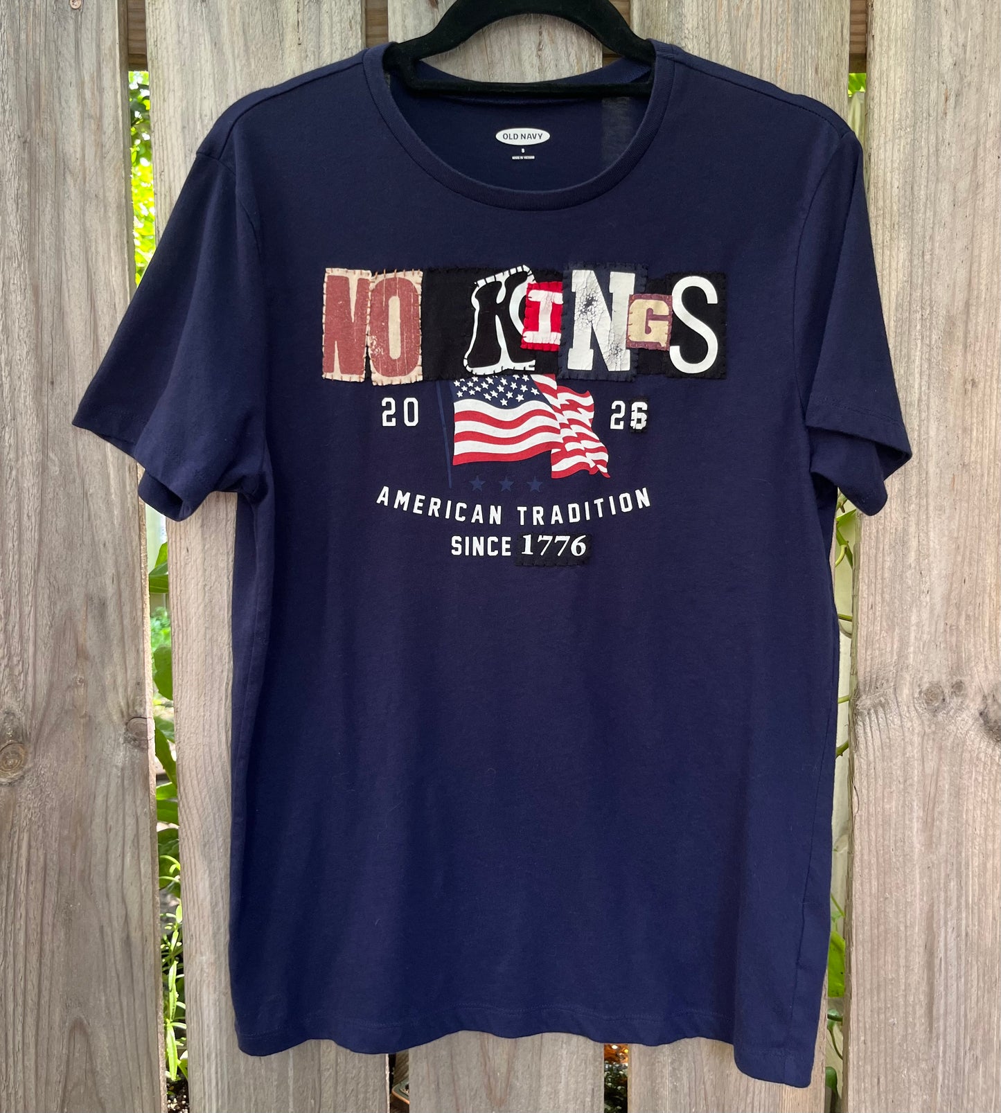 NO KINGS Tee | S