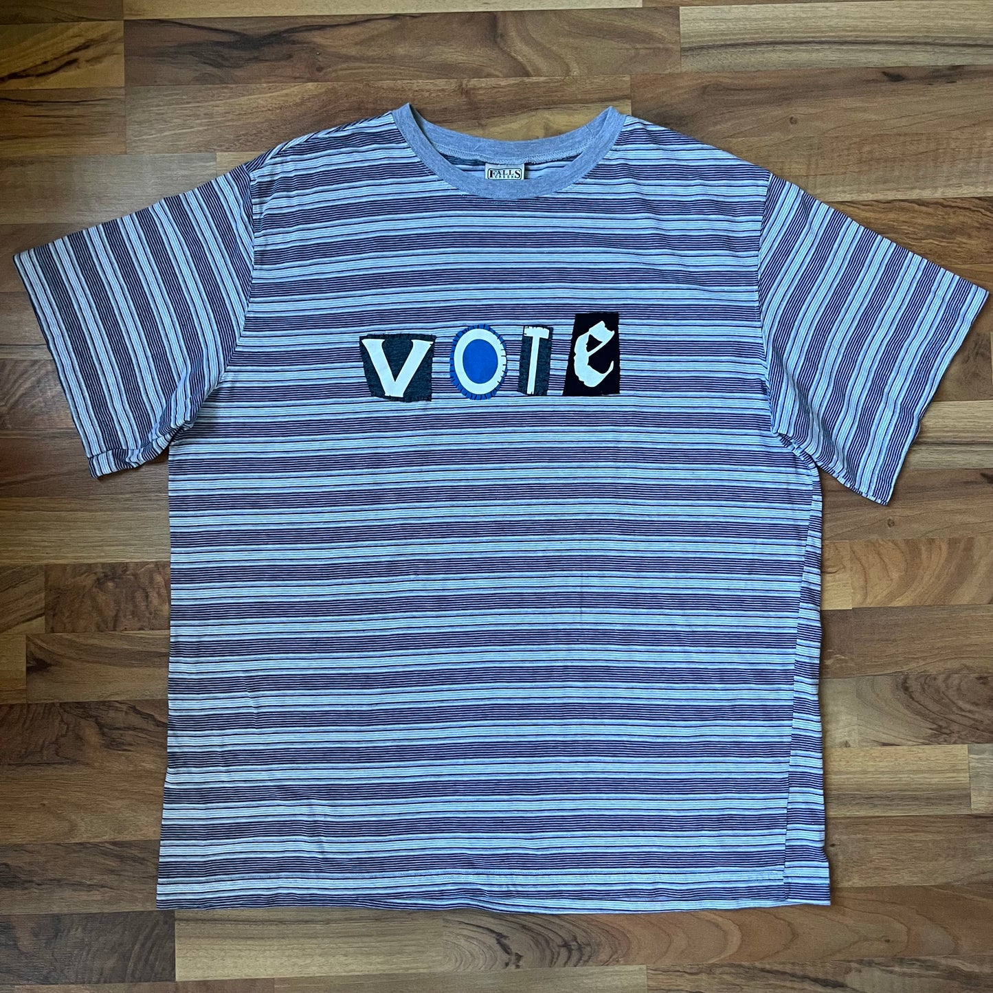 Vintage VOTE Ransom Tee | XL