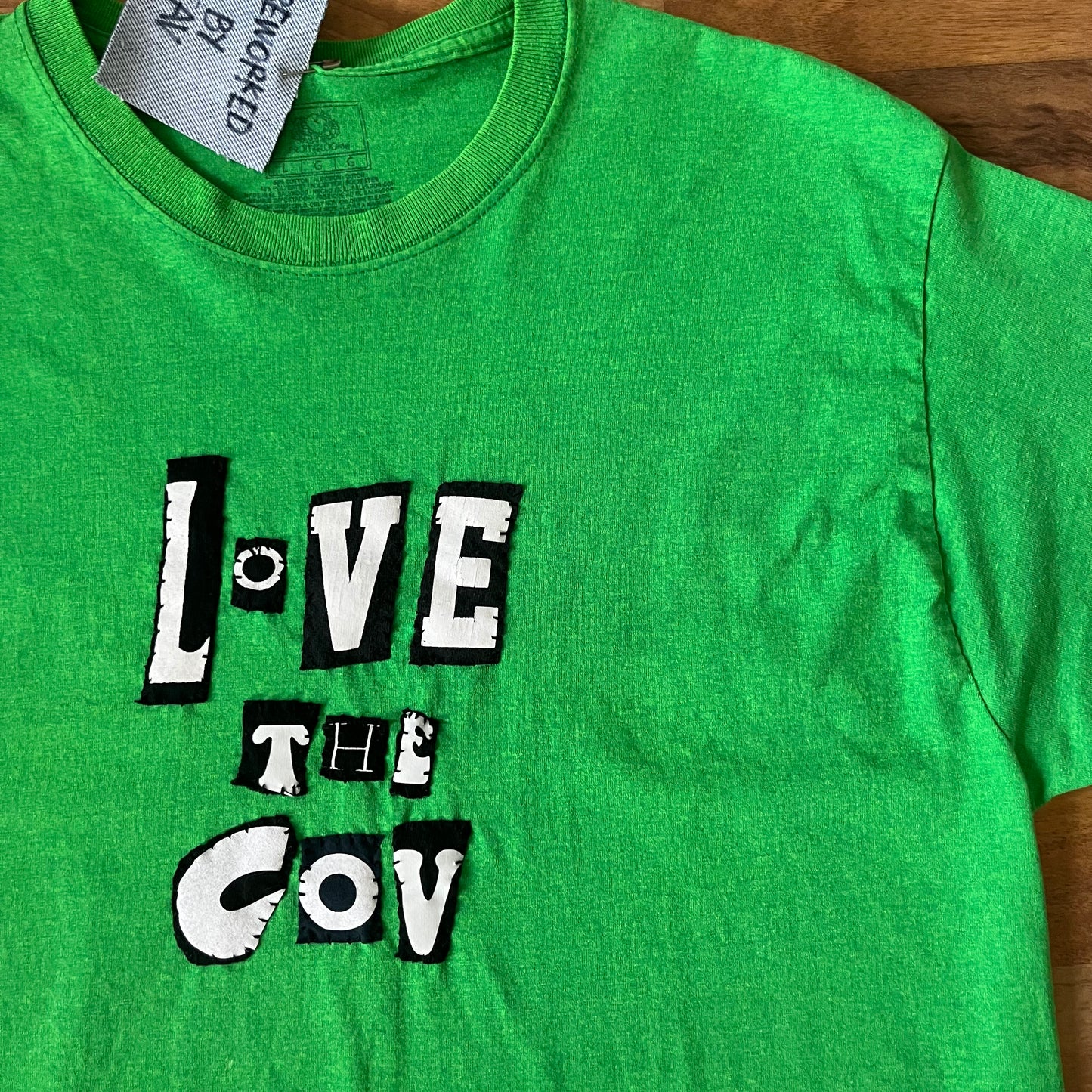 LOVE THE COV Tee | L