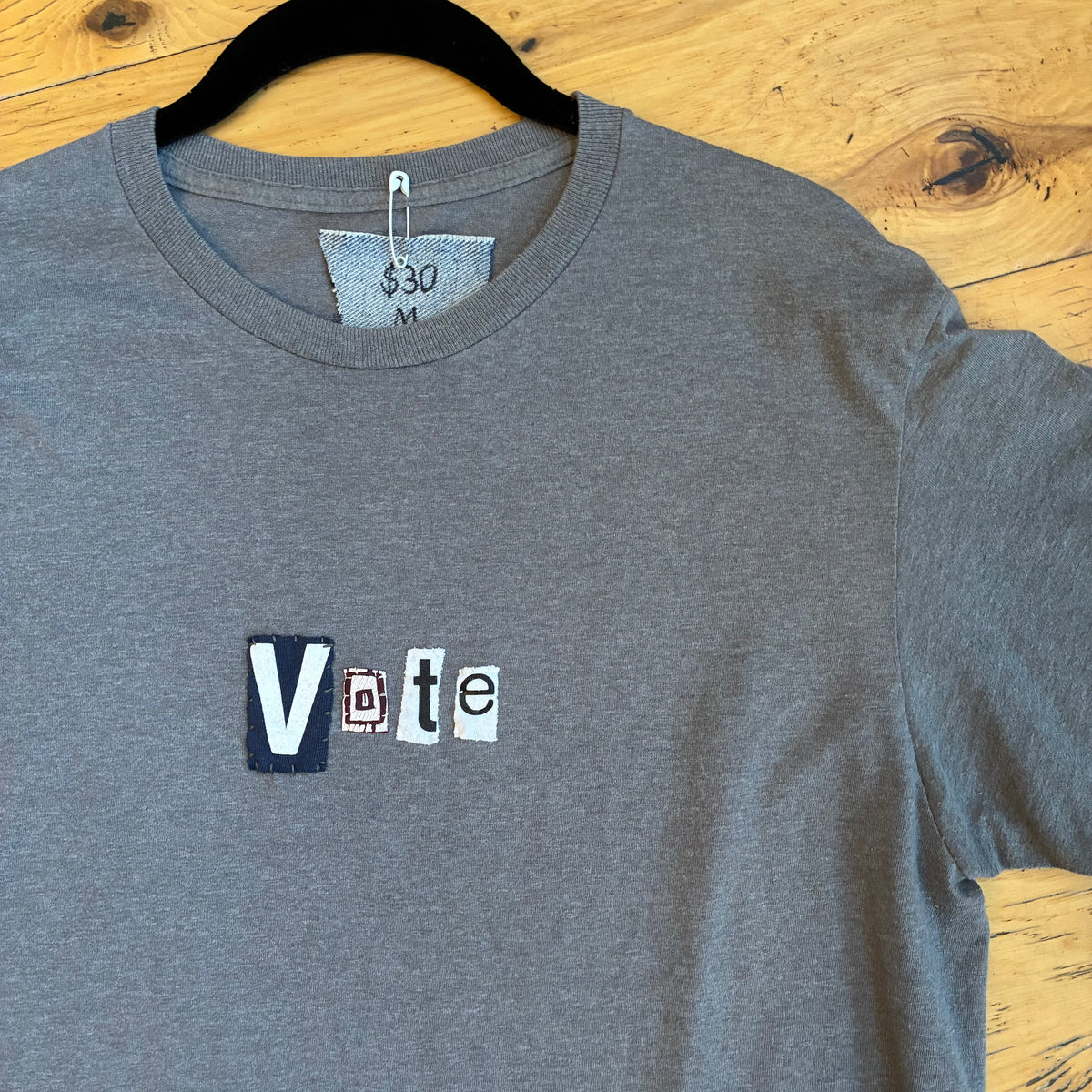VOTE Tee | M