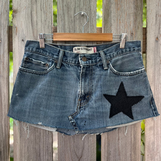 Low-Rise Patchwork Levi's Mini Skirt | W: 33