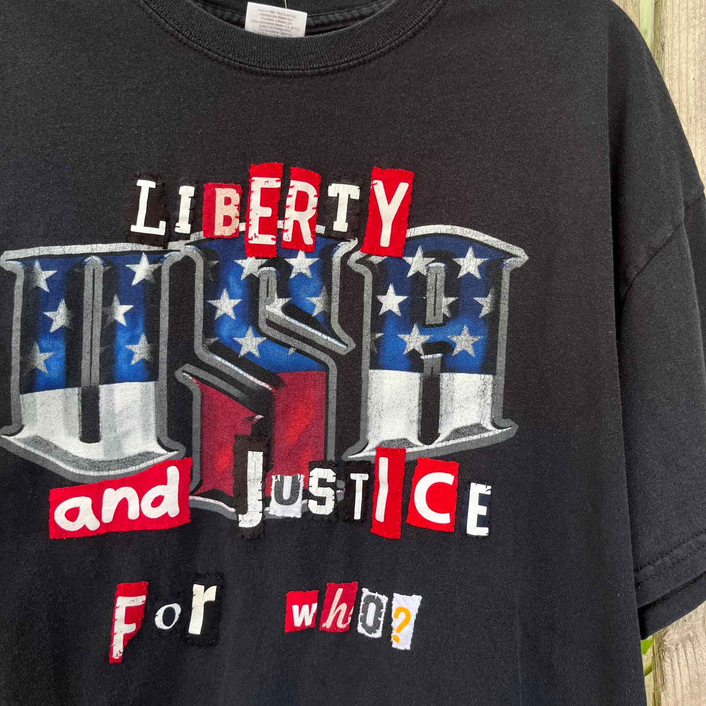 LIBERTY & JUSTICE Tee | XL