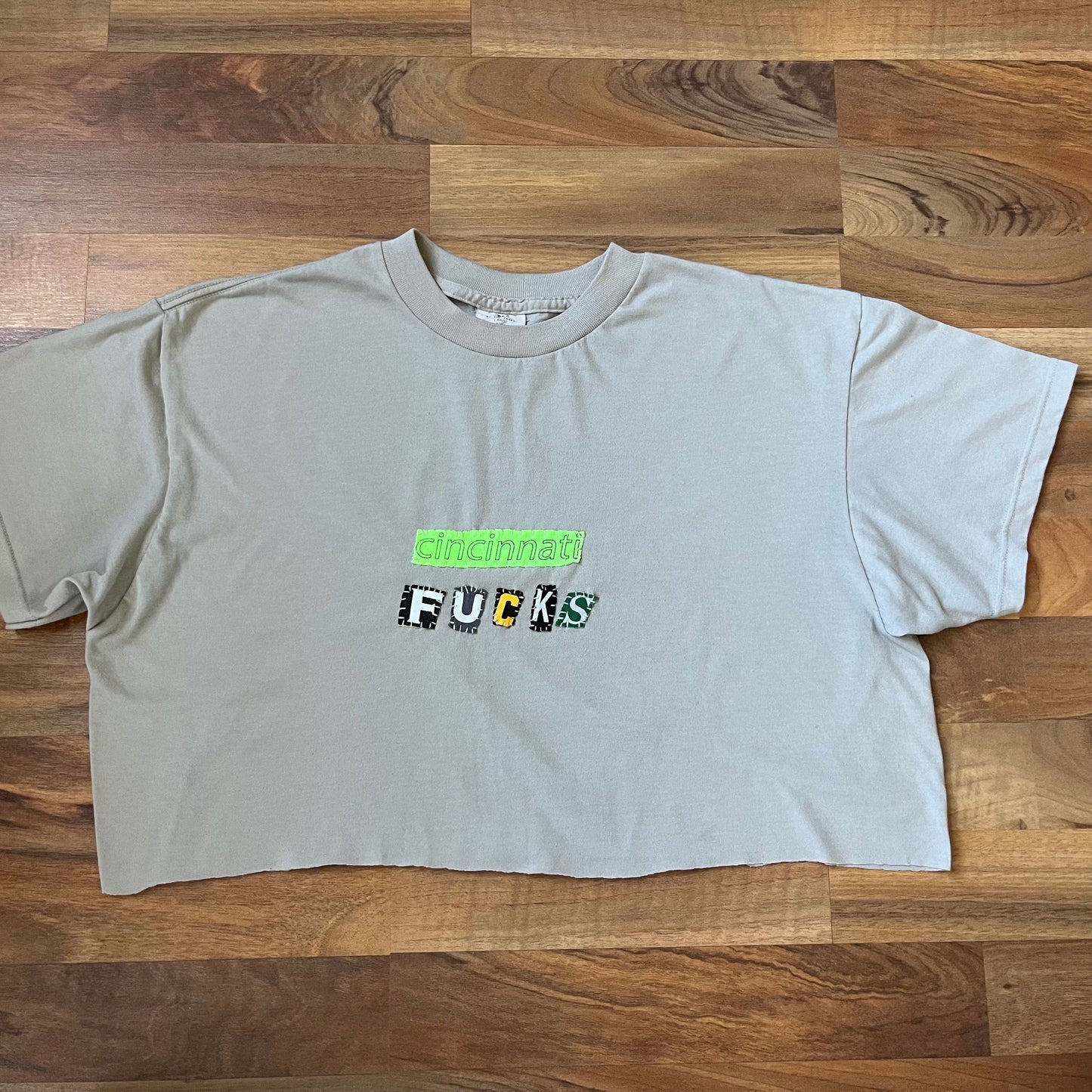 Cropped CINCINNATI FUCKS Ransom Tee | L