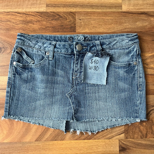 Y2K Upcycled Low Rise Mini Skirt | W: 30